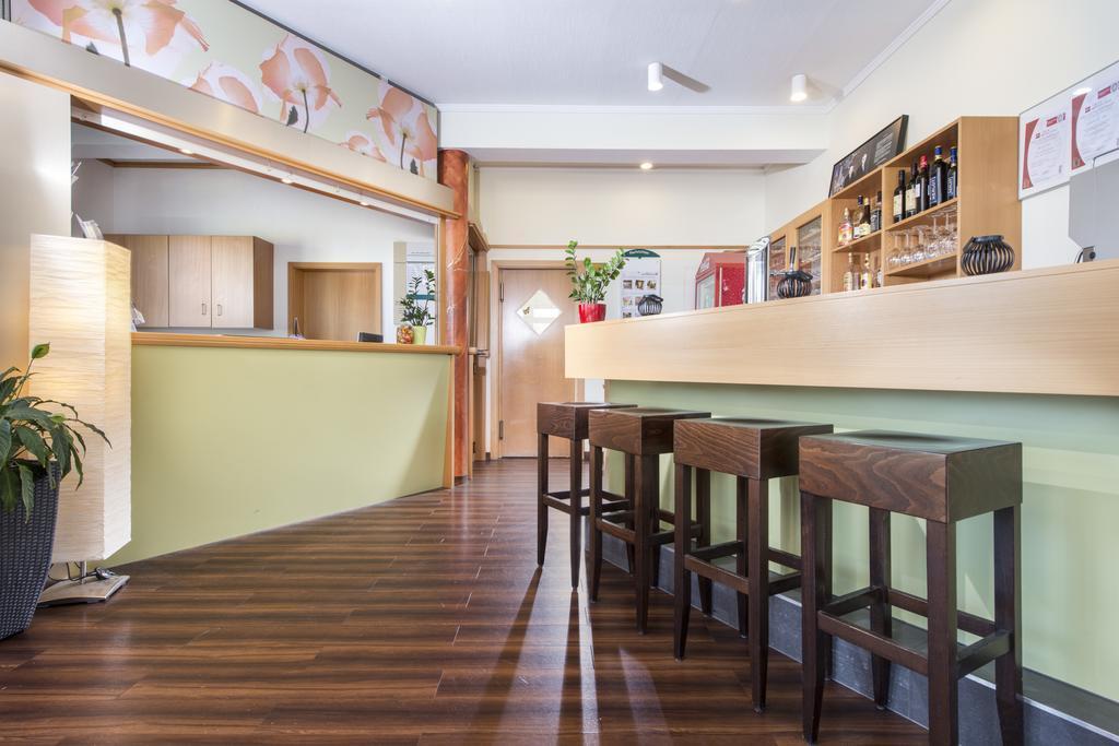 Ibis Hotel Айзенах Екстериор снимка